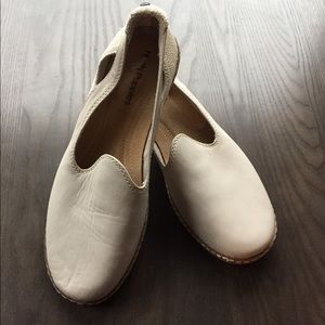 Hush Puppies Leather Flats